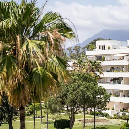 Beautiful Front-line Beach In Estepona. Apartment Estepona